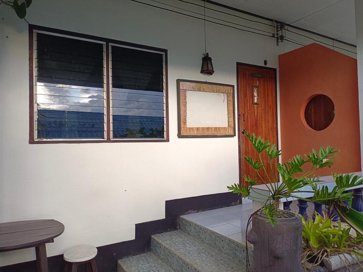 Sunny Tayai Hostel Pai Exterior foto